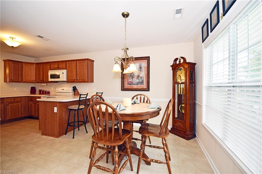 4595 Silo Ridge Clemmons, NC 27012 - Photo 8 of 29 Gallery Image 8