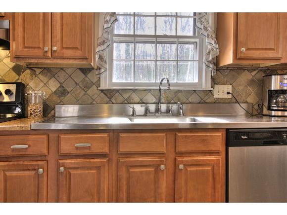 3 Hemlock Street Windham, NH 03087 - Photo 11 of 28