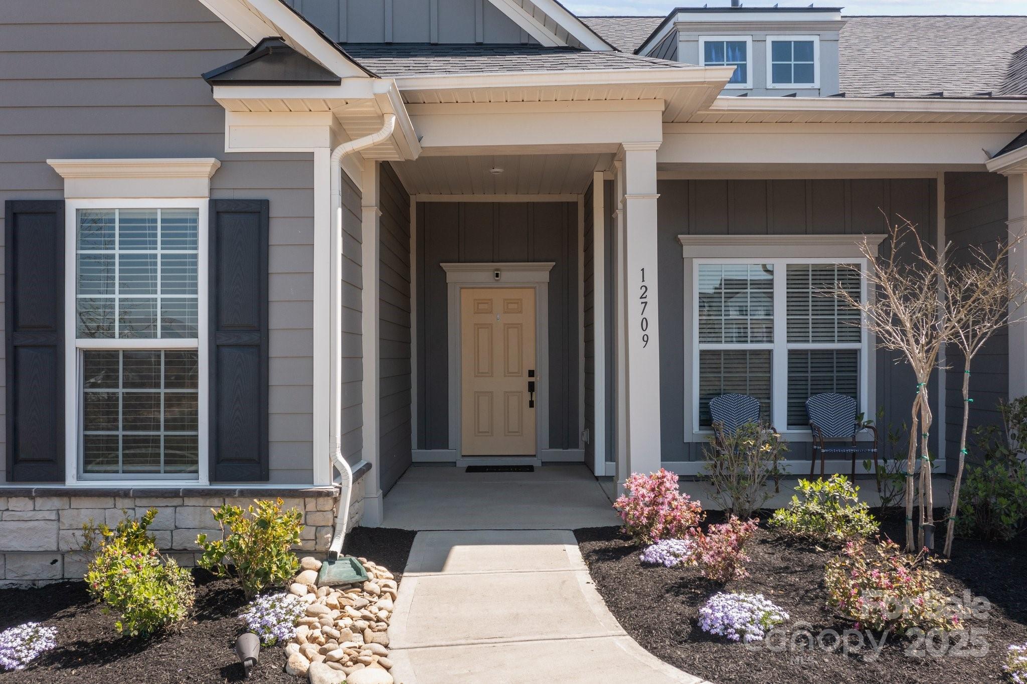 12709 Messenger Row Huntersville, NC 28078 - Photo 2 of 45 a front view of a house