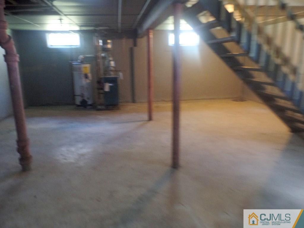 195 Midfield Road Colonia, NJ 07067 - Photo 16 of 21 a view of an empty room