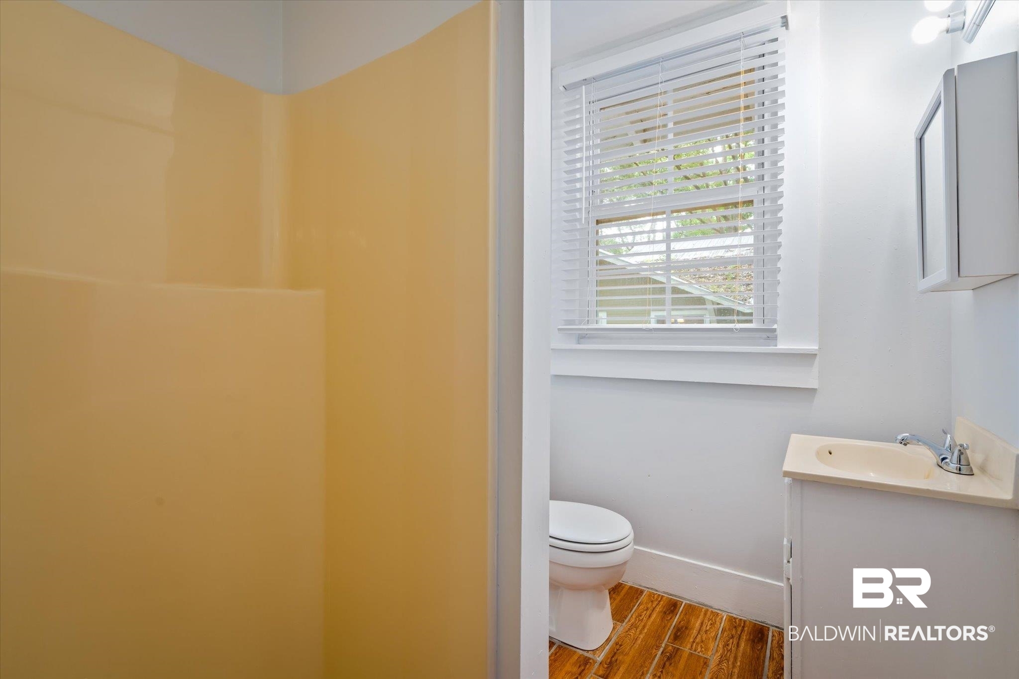 2561 Spring Hill Avenue Mobile, AL 36607 - Photo 13 of 23