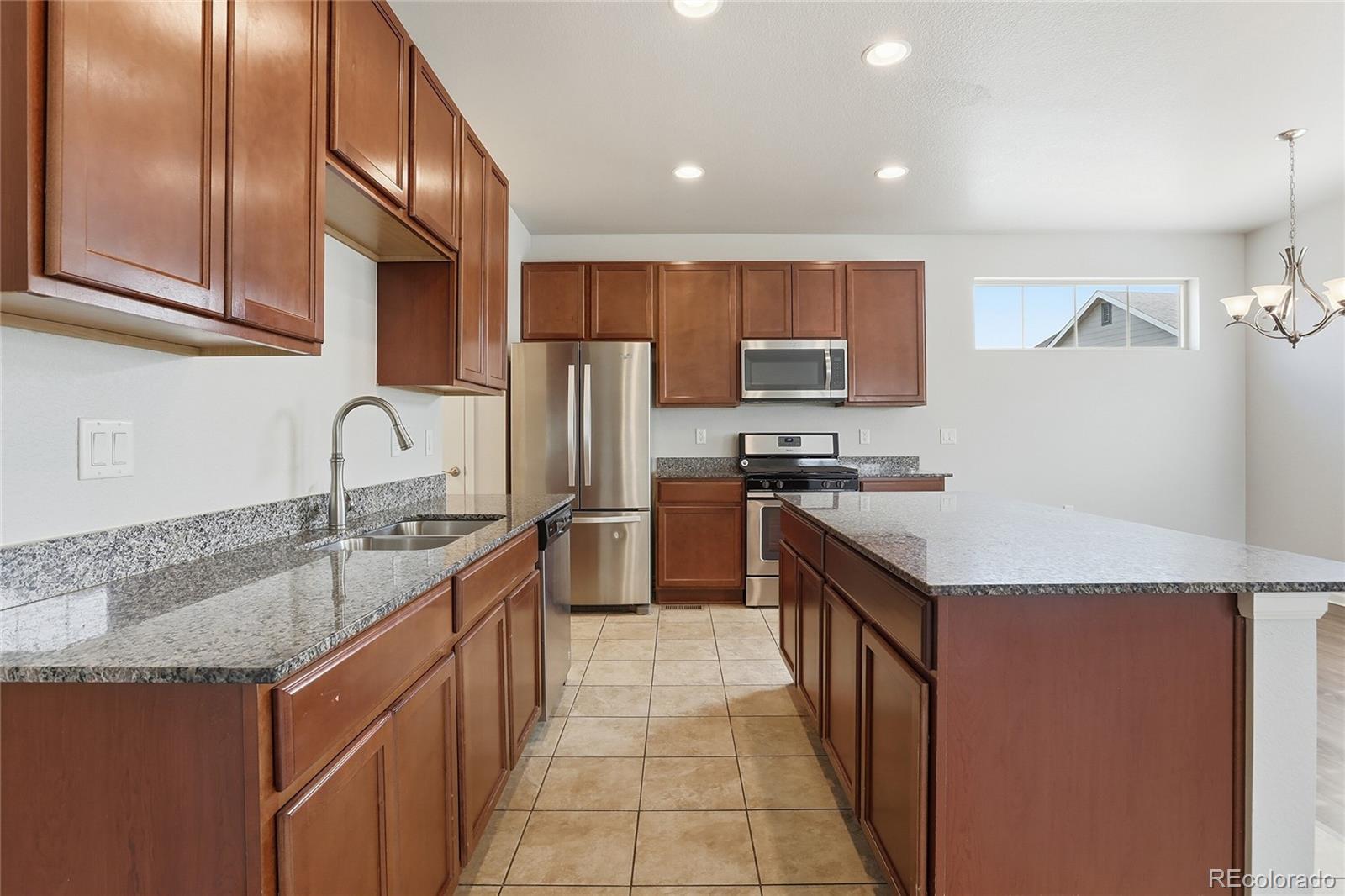 1949 South Flanders Way, Unit B Aurora, CO 80013 - Photo 7 of 17