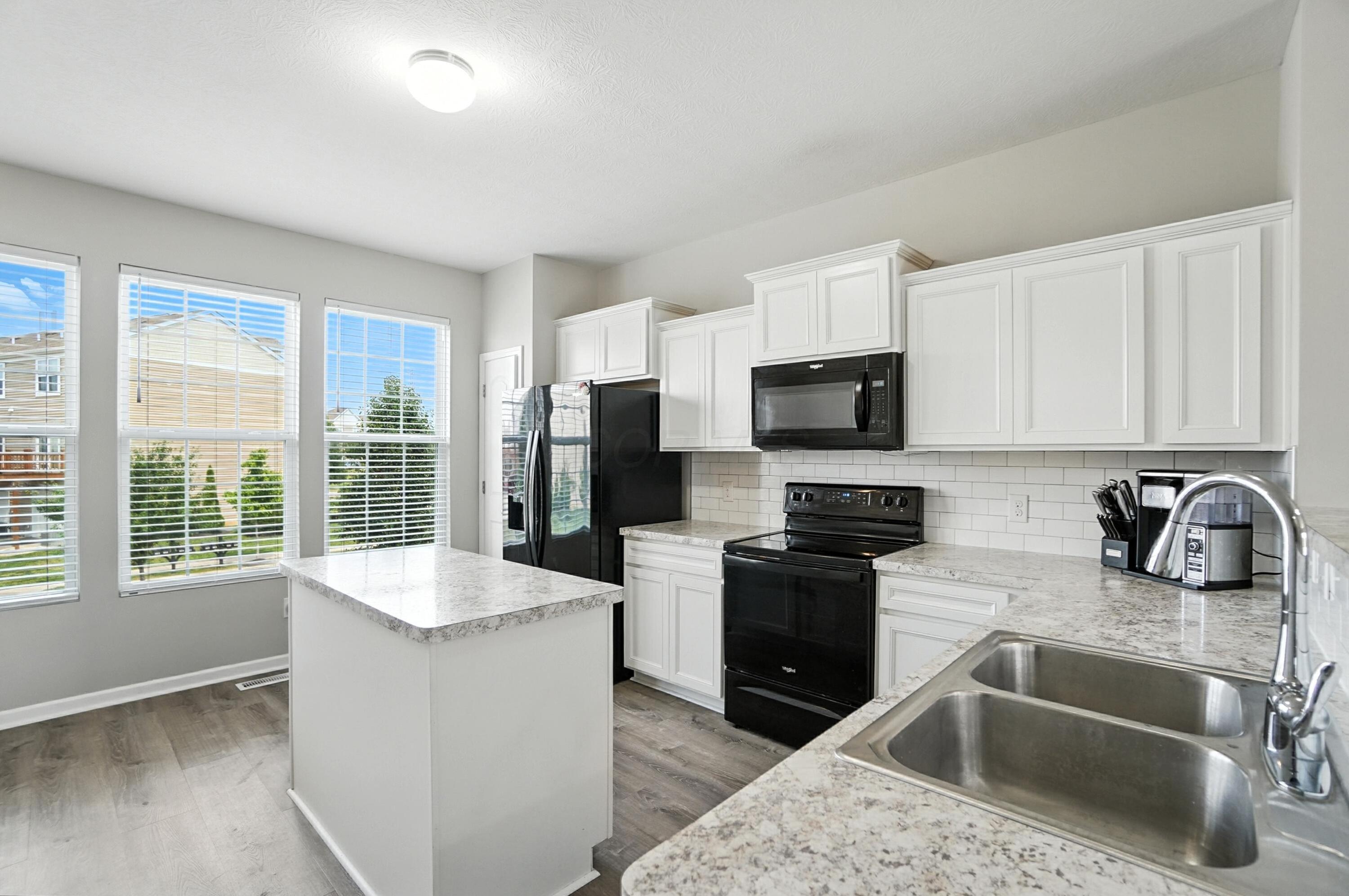 456 Autumn Ridge Circle Pickerington, OH 43147 - Photo 16 of 37 114
