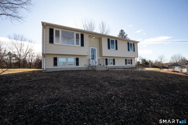 $494,000 | 89 Saw Mill Drive, Wallingford, CT 06492