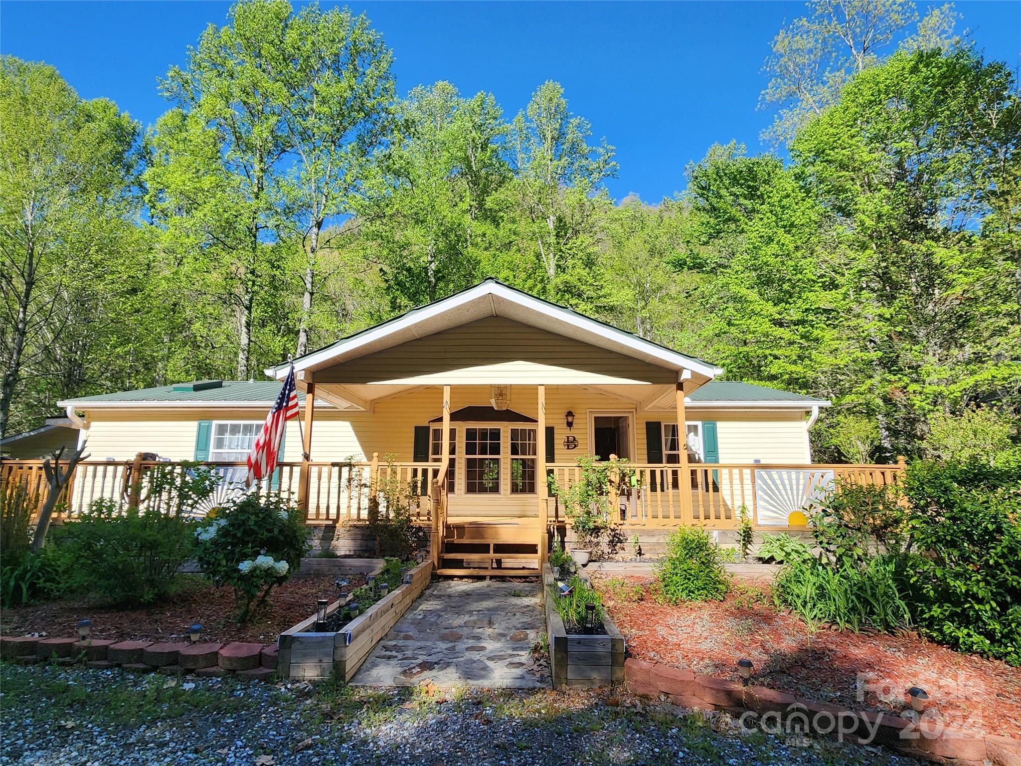 111 Chestnut Cove Road Whittier, NC 28789 - Photo 1 of 48 Gallery Image 1