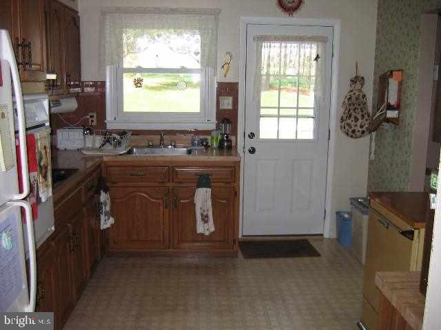 2654 Hillsdale Road Elizabethtown, PA 17022 - Photo 5 of 24 Gallery Image 5