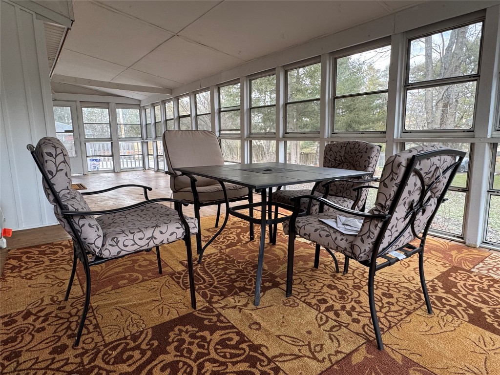 453 Grippen Hill Road Vestal, NY 13850 - Photo 4 of 39