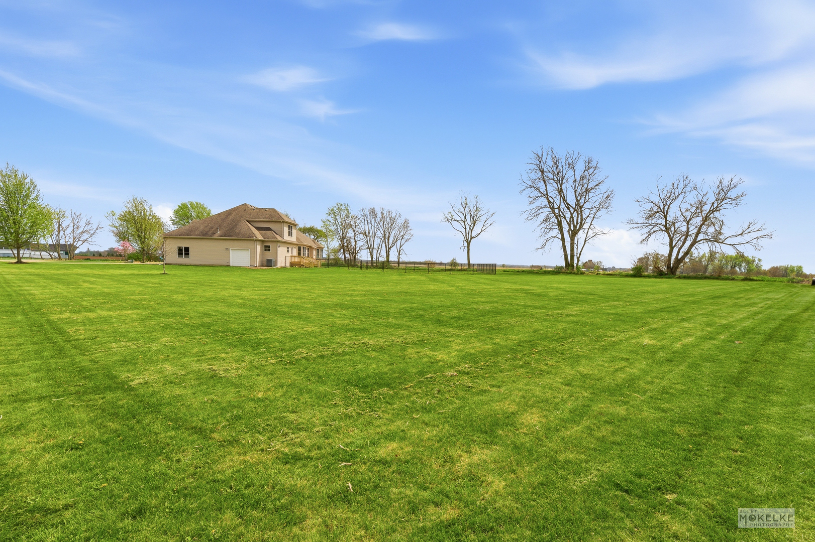 2953 4459th Road Newark, IL 60541 - Photo 2 of 39 a view of a field with an ocean
