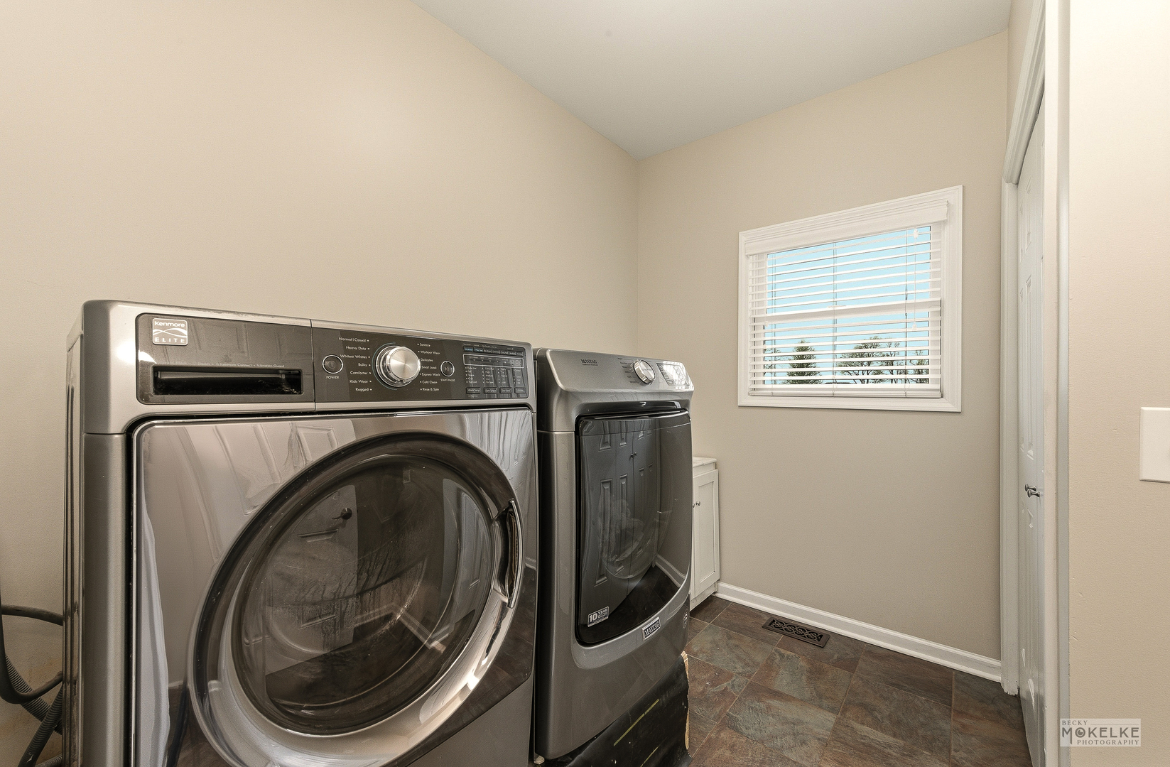 2953 4459th Road Newark, IL 60541 - Photo 24 of 39 a utility room with dryer and washer