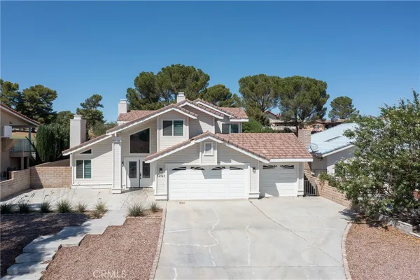 $2,500 | 14743 Blue Grass Drive, Helendale, CA 92342