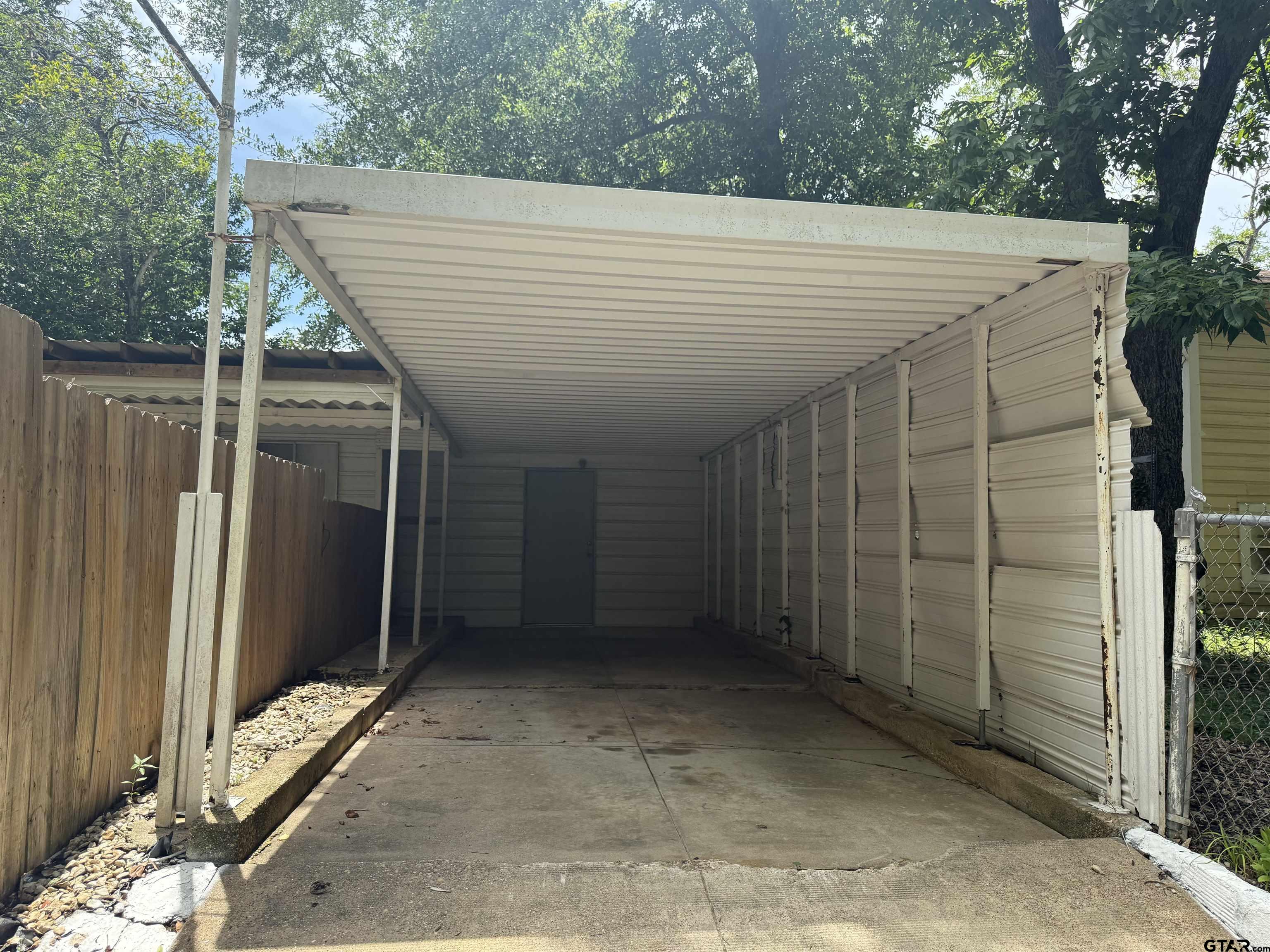 549 Brookside Drive Jacksonville, TX 75766 - Photo 11 of 34 a view of a patio