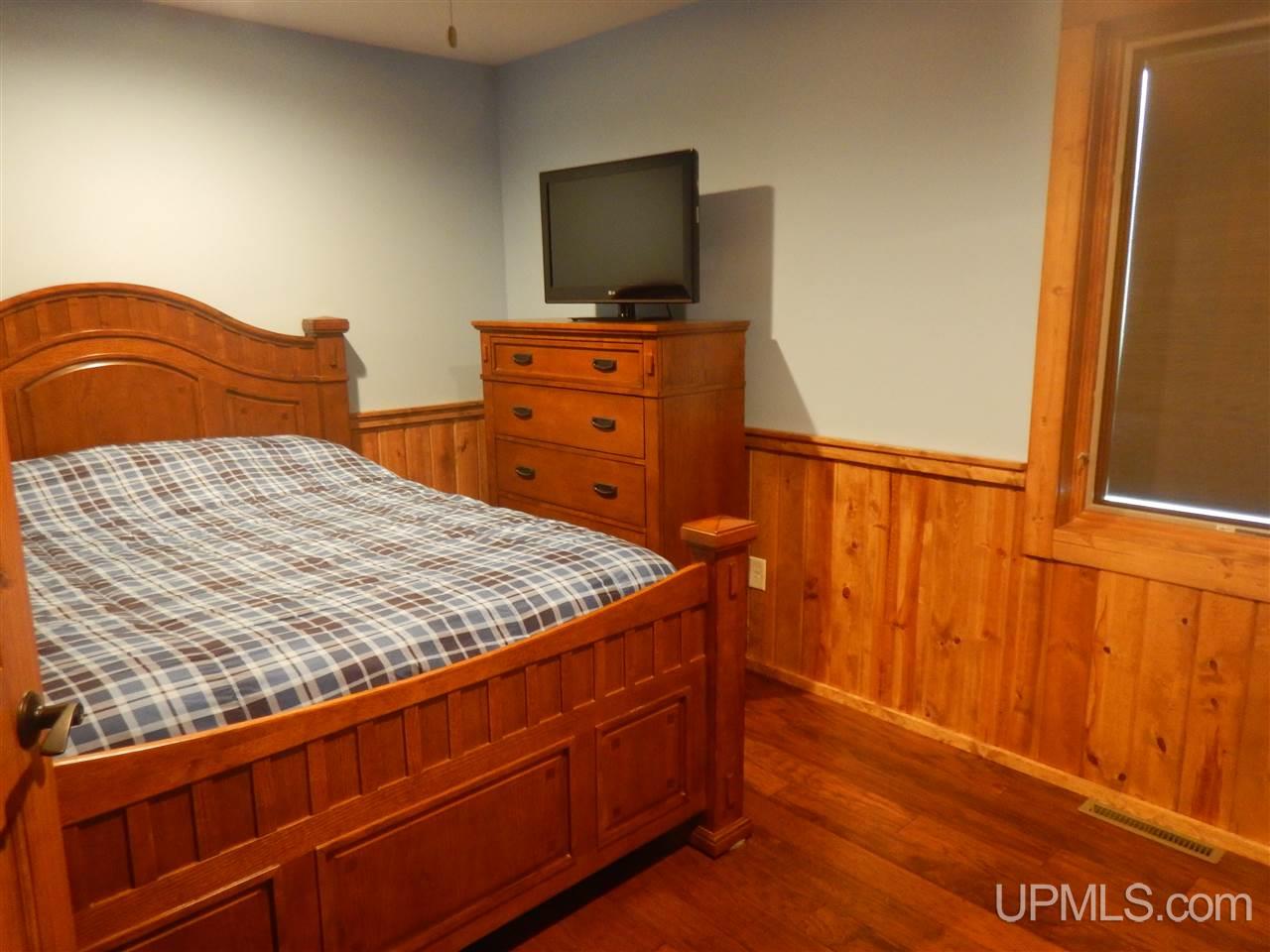 13300 Camp 9 Road Rock, MI 49880 - Photo 16 of 50 Gallery Image 16