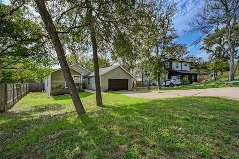 $2,750 | 1619 J J Seabrook Drive, Austin, TX 78721
