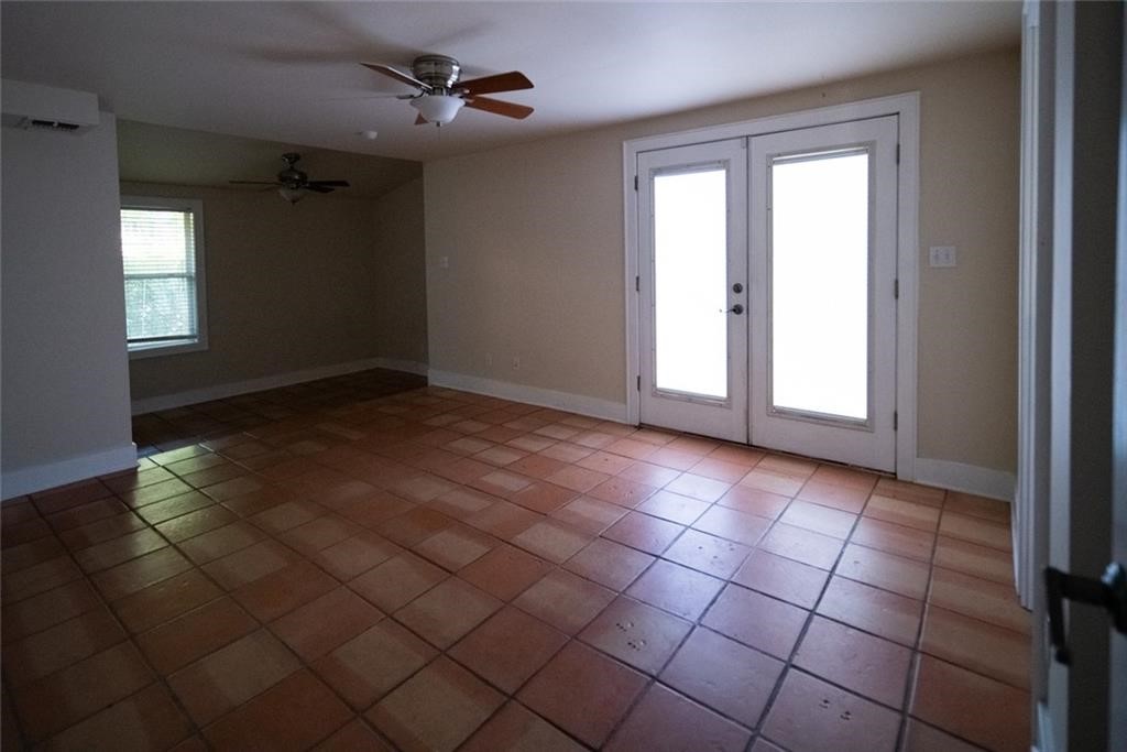 1607 Garden Street, Unit A Austin, TX 78702 - Photo 7 of 14
