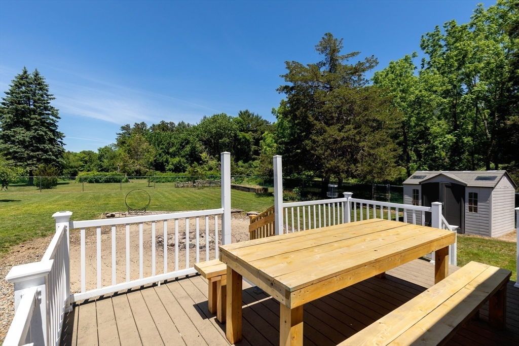 189 Blackmore Pond Road Wareham, MA 02576 - Photo 33 of 41