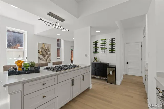 $689,900 | 5164 Waterman Boulevard, St. Louis, MO 63108