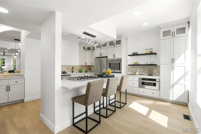 $689,900 | 5164 Waterman Boulevard, St. Louis, MO 63108