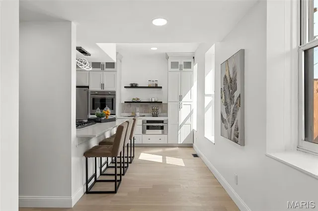 $689,900 | 5164 Waterman Boulevard, St. Louis, MO 63108