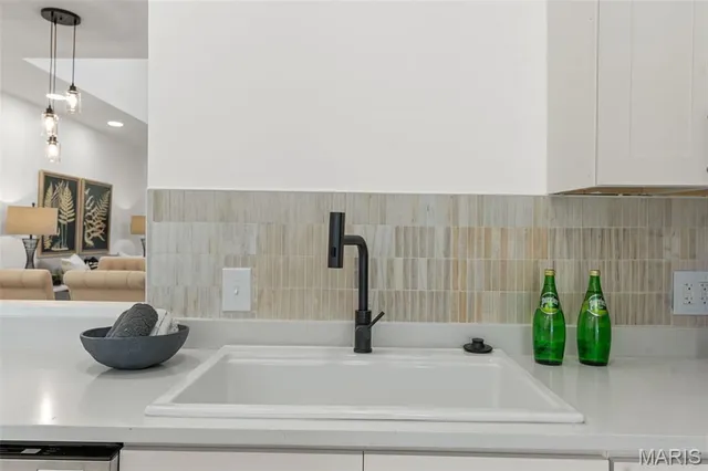 $689,900 | 5164 Waterman Boulevard, St. Louis, MO 63108