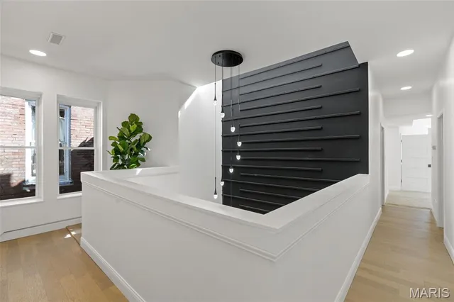 $689,900 | 5164 Waterman Boulevard, St. Louis, MO 63108