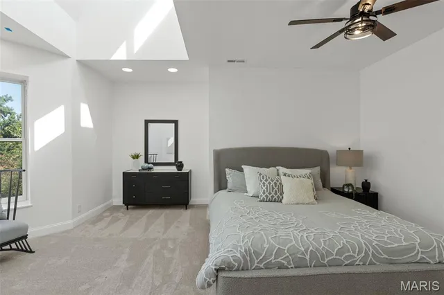 $689,900 | 5164 Waterman Boulevard, St. Louis, MO 63108