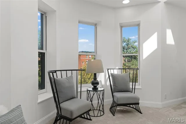 $689,900 | 5164 Waterman Boulevard, St. Louis, MO 63108