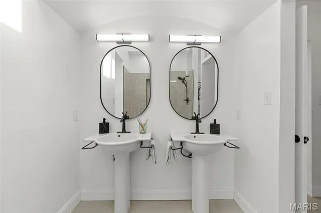 $689,900 | 5164 Waterman Boulevard, St. Louis, MO 63108