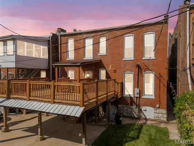 $689,900 | 5164 Waterman Boulevard, St. Louis, MO 63108