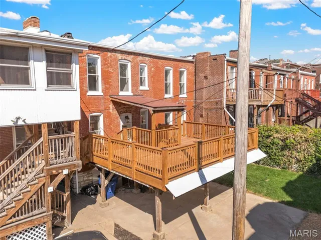 $689,900 | 5164 Waterman Boulevard, St. Louis, MO 63108