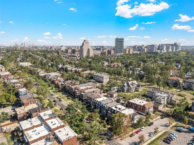 $689,900 | 5164 Waterman Boulevard, St. Louis, MO 63108