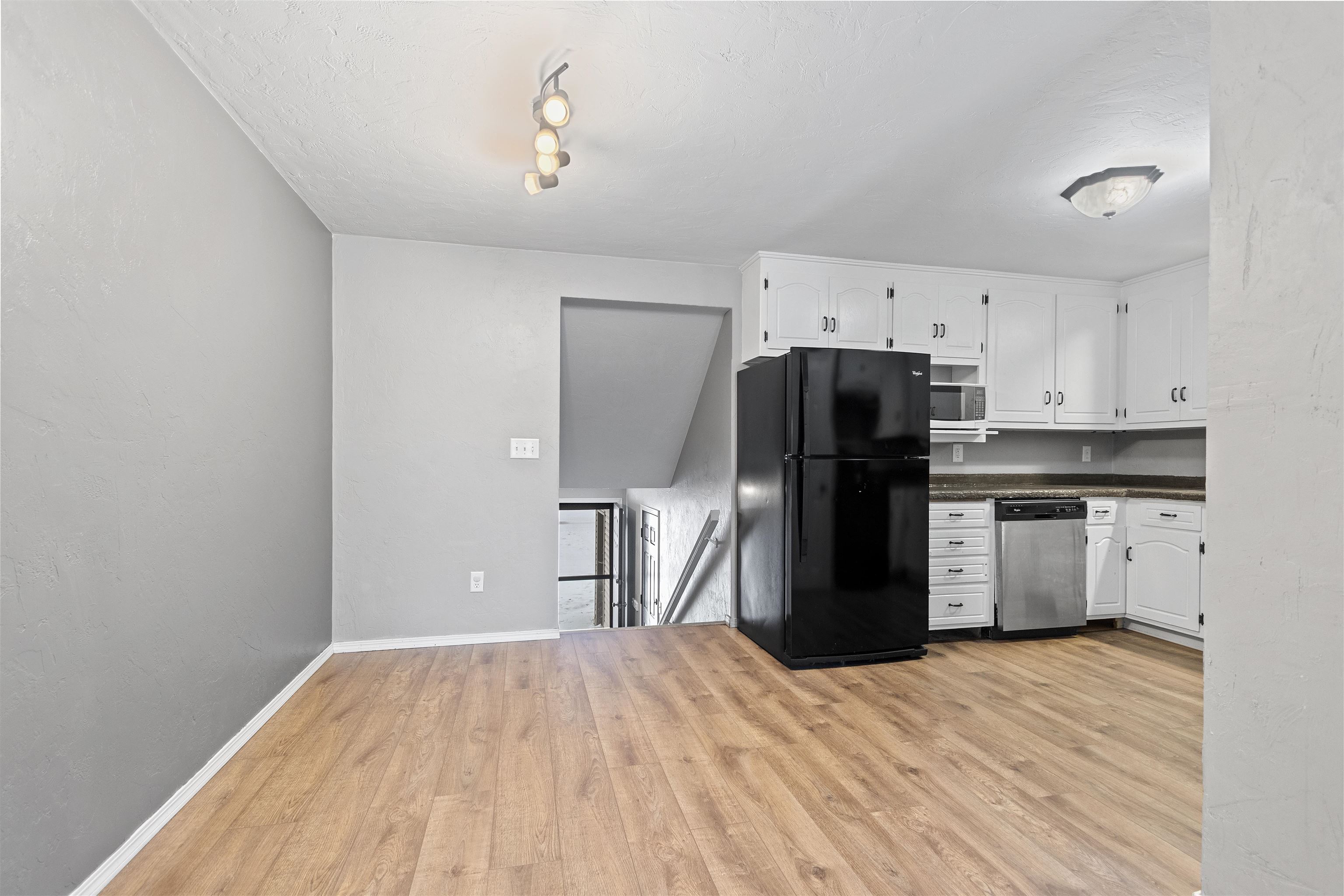 2766 Aquarius Road Green Bay, WI 54311 - Photo 12 of 54