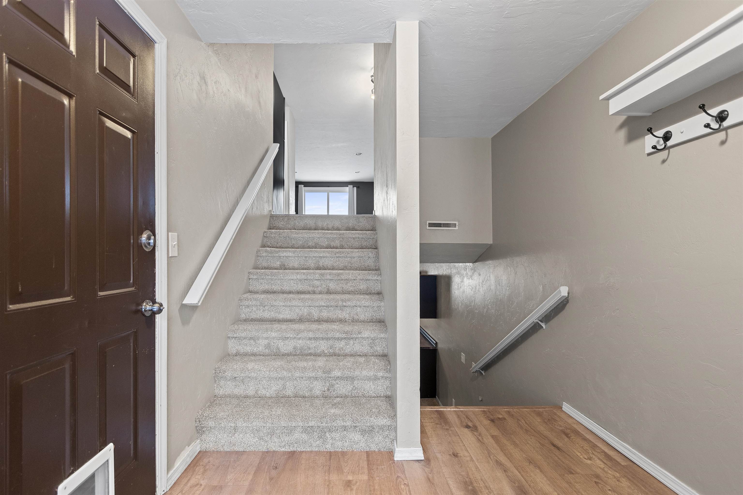 2766 Aquarius Road Green Bay, WI 54311 - Photo 8 of 54