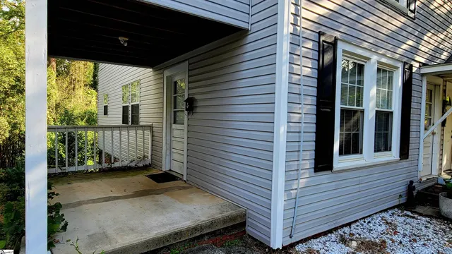 $1,250 | 102 Central Avenue, Unit C, Greenville, SC 29601