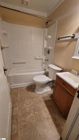 $1,250 | 102 Central Avenue, Unit C, Greenville, SC 29601