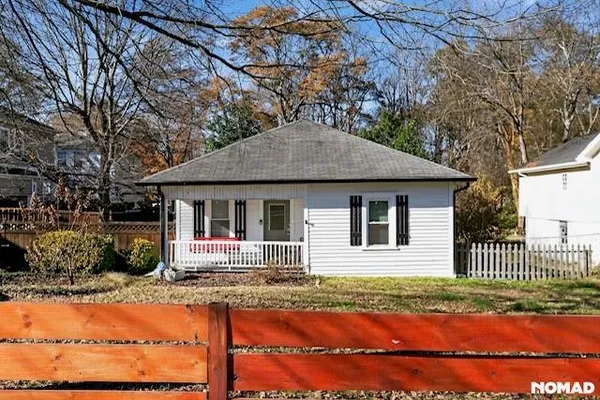 $2,200 | 2218 Dunseath Avenue Northwest, Atlanta, GA 30318