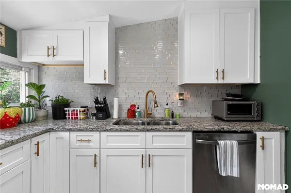 $2,200 | 2218 Dunseath Avenue Northwest, Atlanta, GA 30318