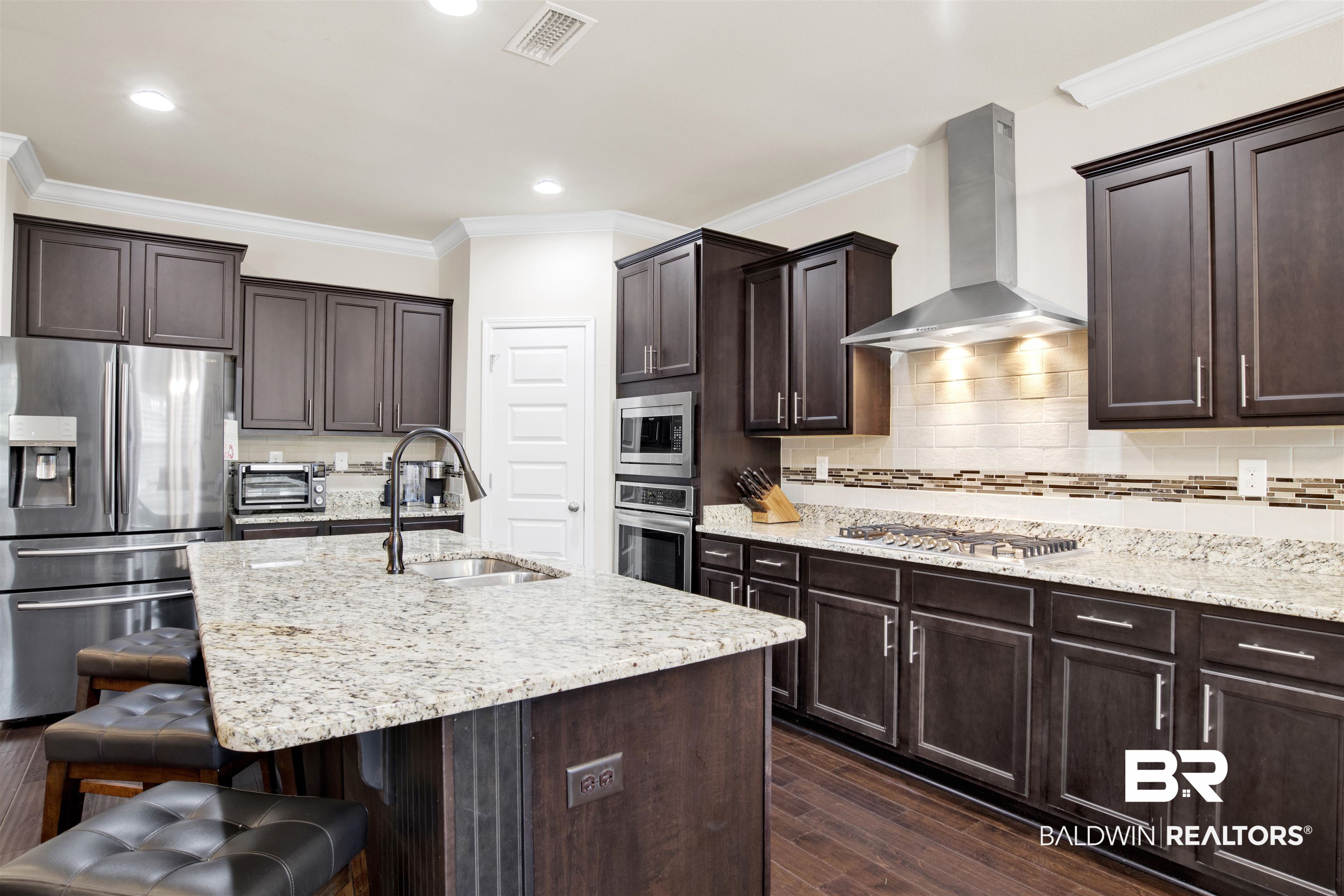 4196 Inverness Circle Gulf Shores, AL 36542 - Photo 11 of 43 Kitchen