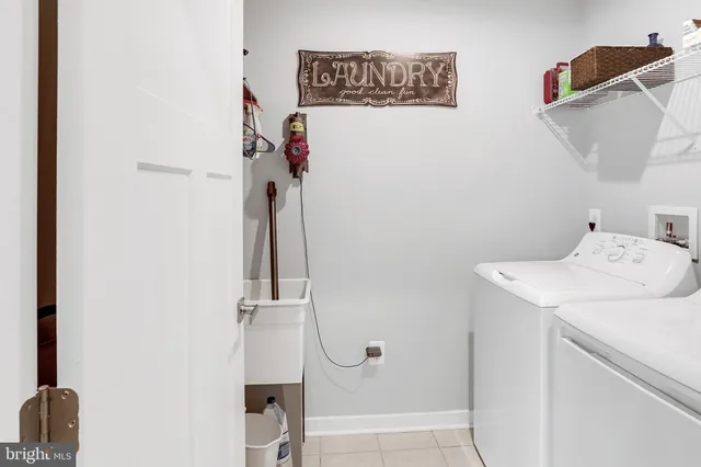 $455,000 | 3619 Twin Lk Boulevard, Locust Grove, VA 22508