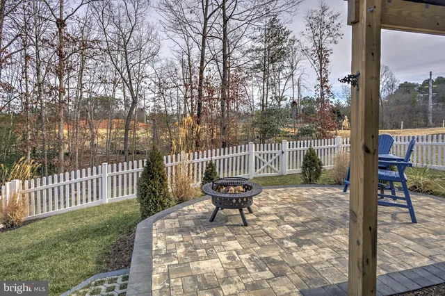 $455,000 | 3619 Twin Lk Boulevard, Locust Grove, VA 22508