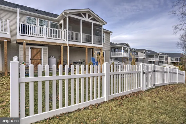 $455,000 | 3619 Twin Lk Boulevard, Locust Grove, VA 22508