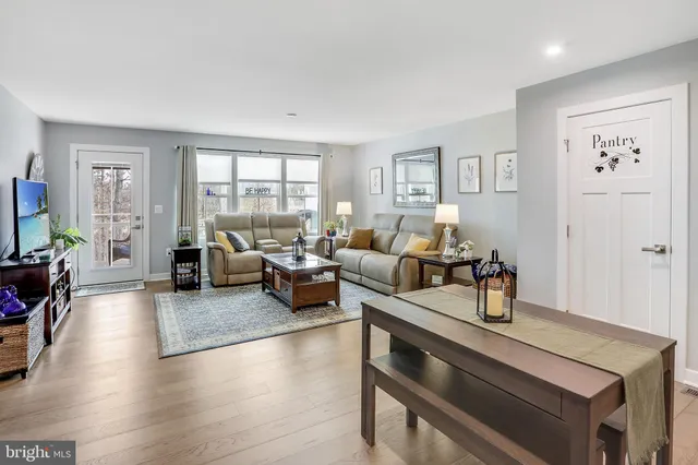 $455,000 | 3619 Twin Lk Boulevard, Locust Grove, VA 22508