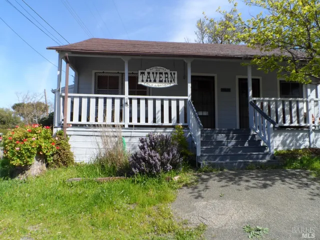 a house view with a outdoor space