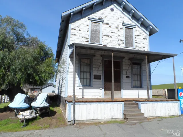 a view of a lounge chair in the patio