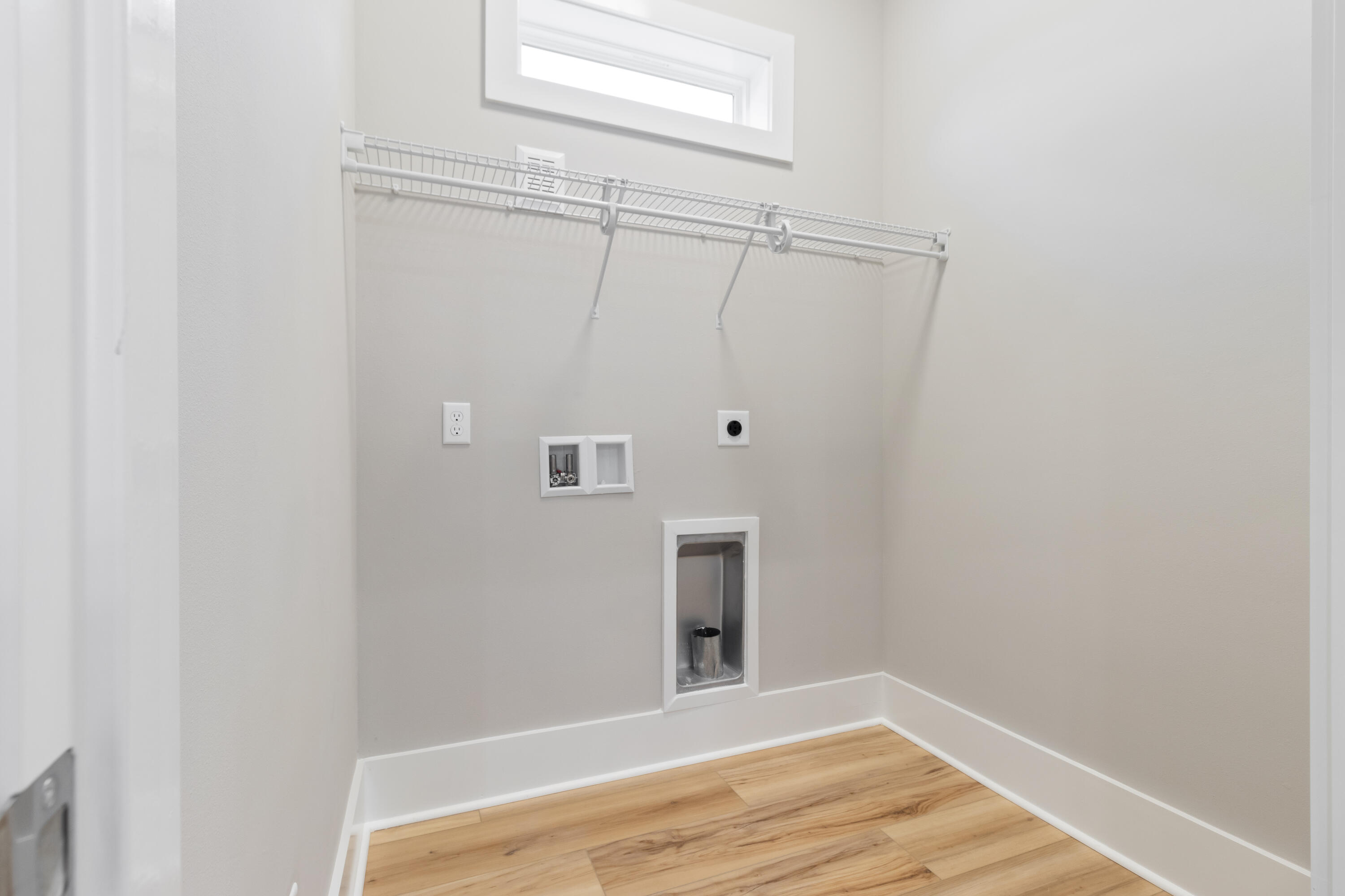 298 South 2nd Street Santa Rosa Beach, FL 32459 - Photo 29 of 45 laundry