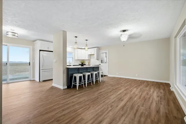 $335,000 | 15795 East 2550 North Road, Hudson, IL 61748