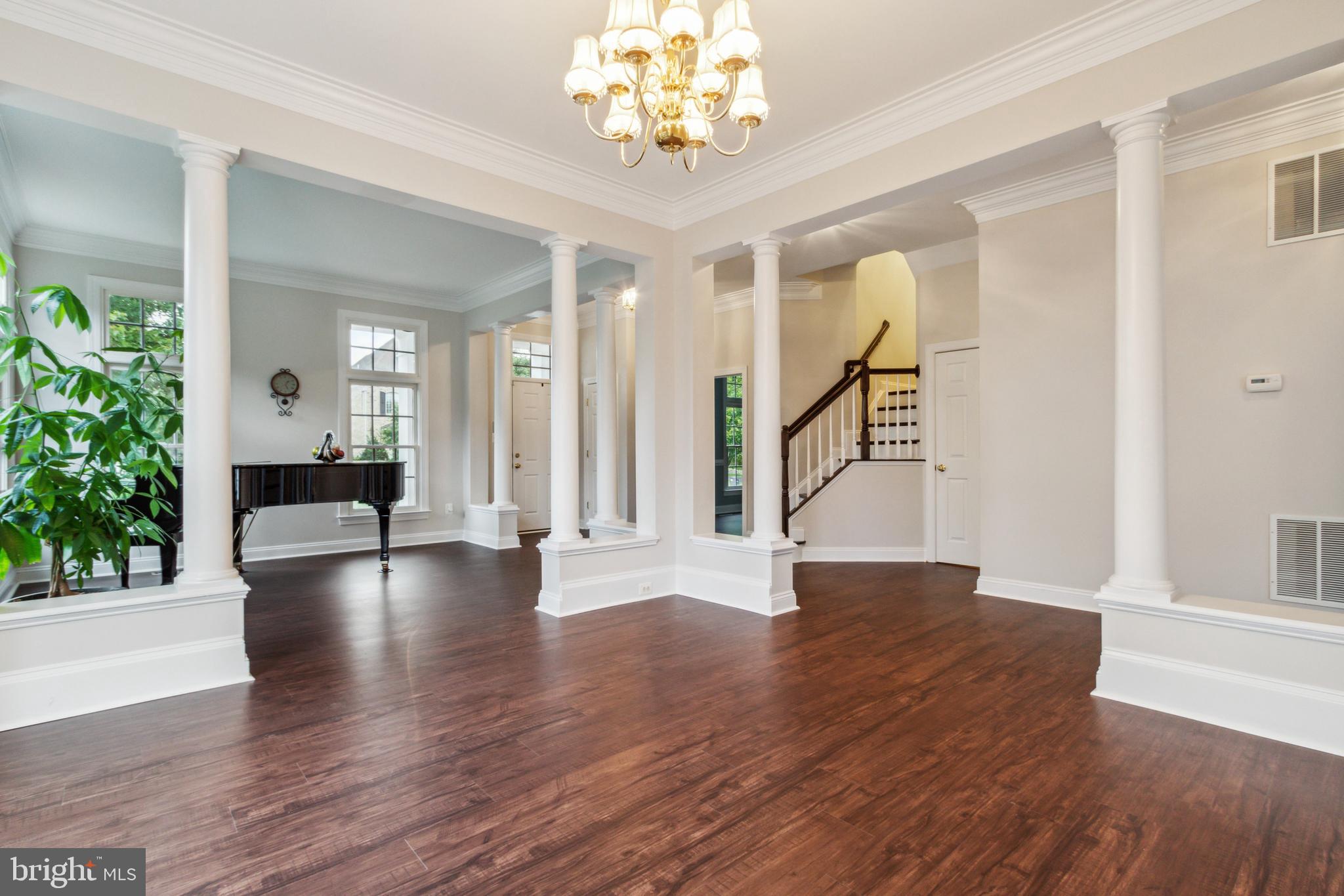 16000 Tryon Way Gainesville, VA 20155 - Photo 20 of 126 Formal Dining Room