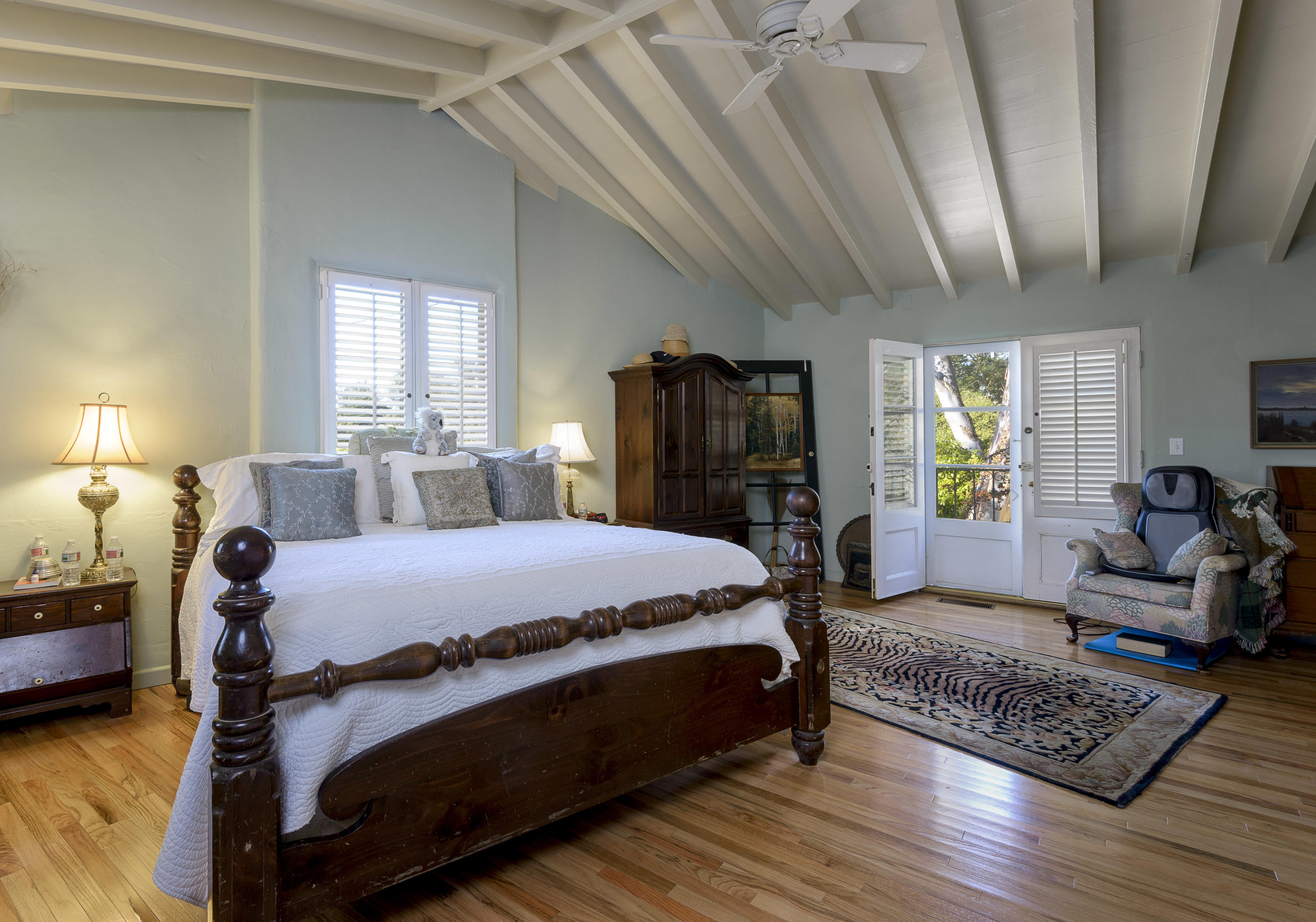1100 Mesa Road Montecito, CA 93108 - Photo 10 of 18 MasterBedRoom2