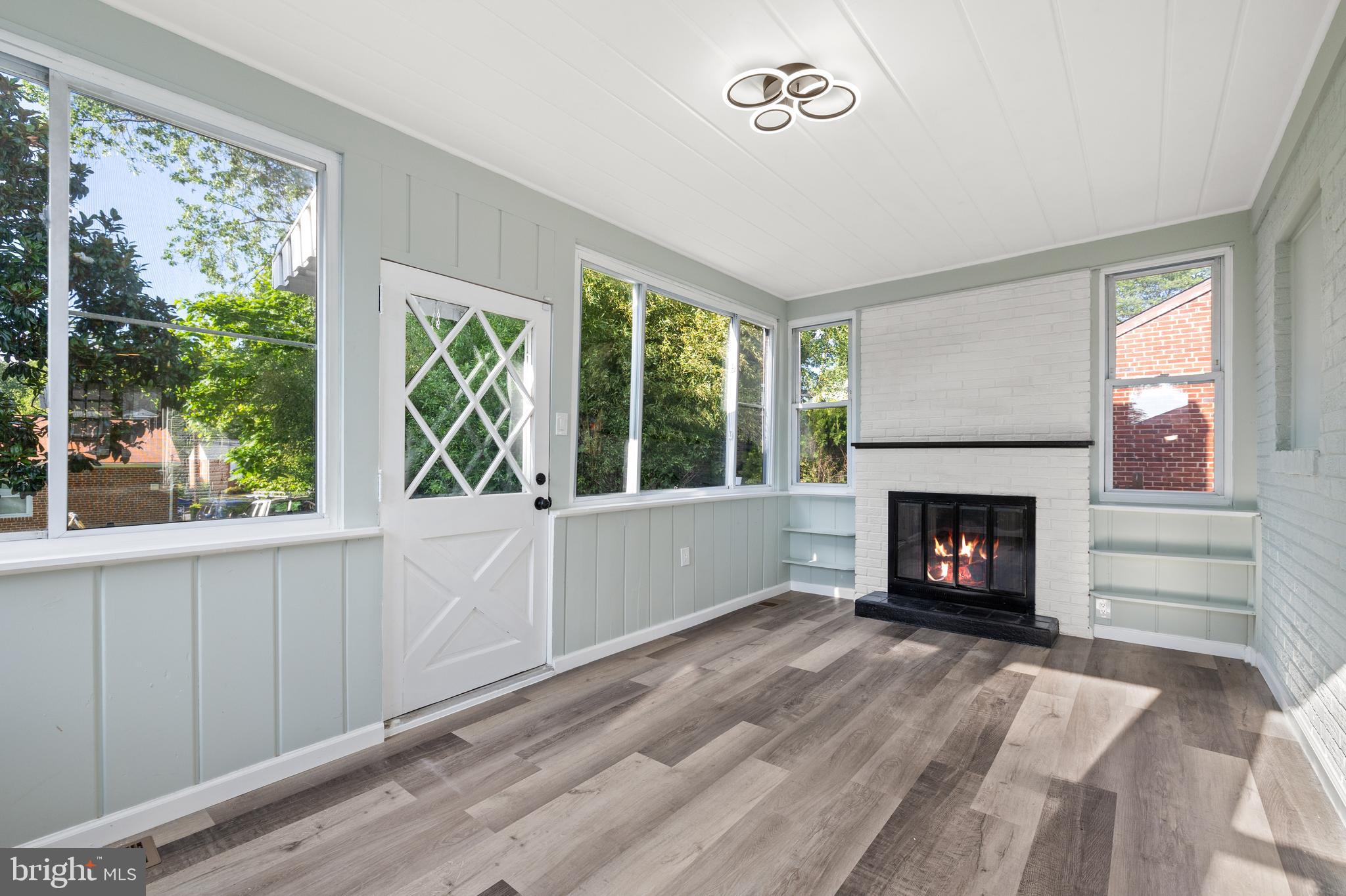 5022 Edgewood Road College Park, MD 20740 - Photo 17 of 44 Main Level Sunroom