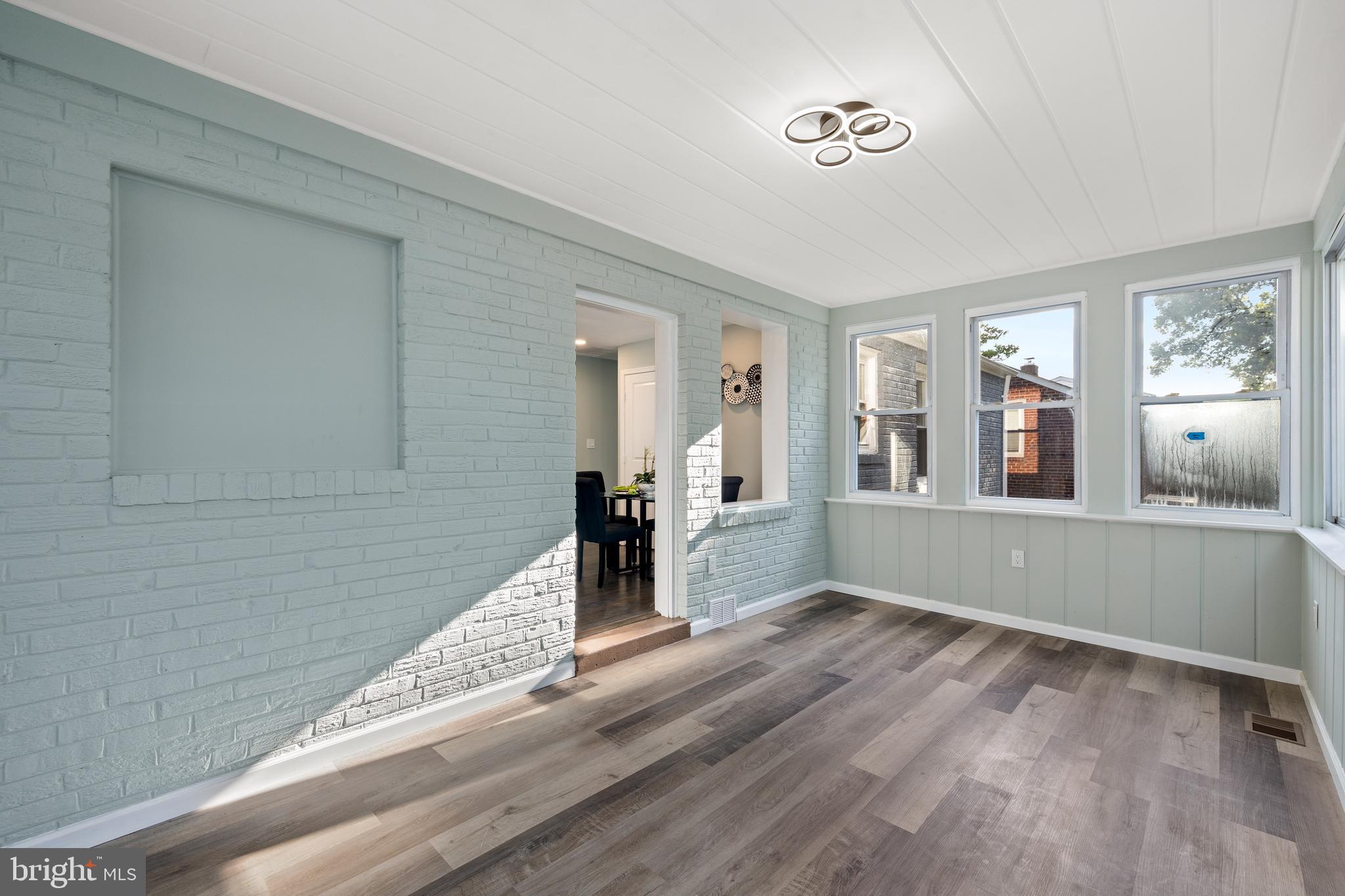 5022 Edgewood Road College Park, MD 20740 - Photo 19 of 44 Main Level Sunroom