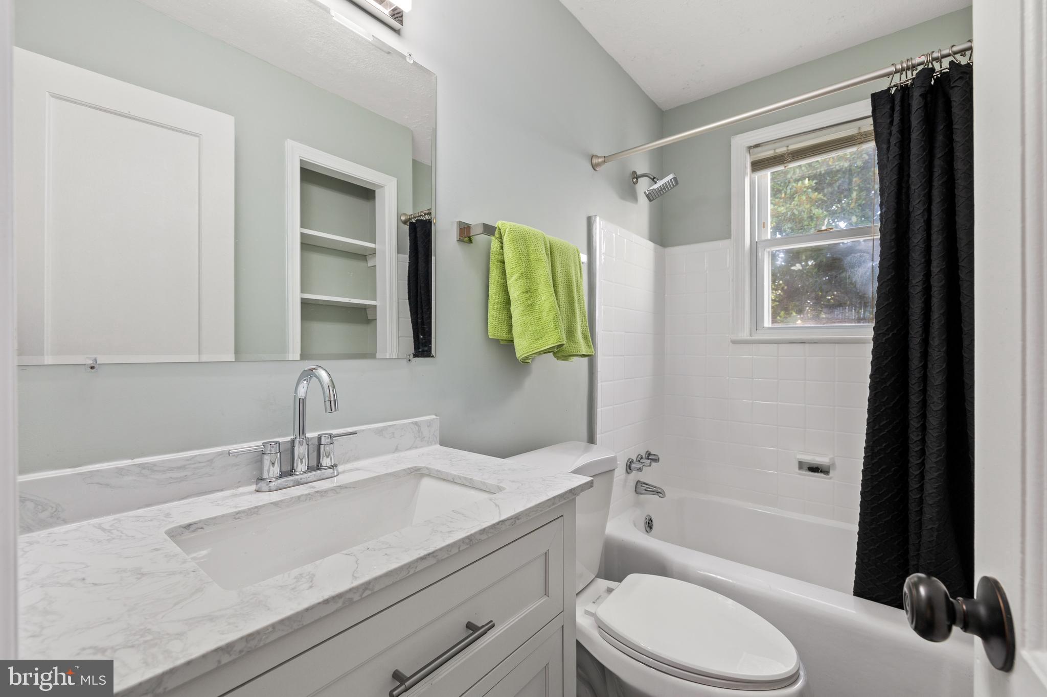 5022 Edgewood Road College Park, MD 20740 - Photo 24 of 44 Main Level Full Bath